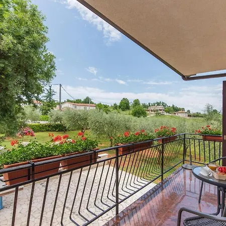 Apartament Luma *